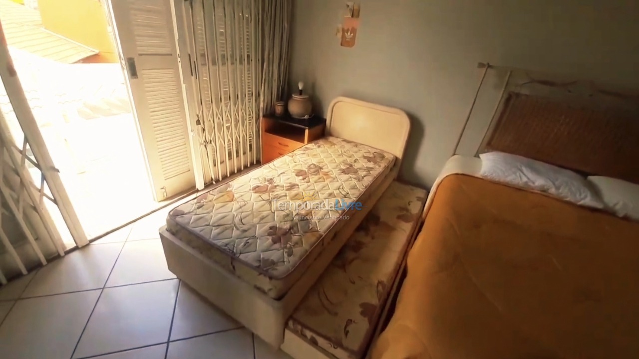 Casa para aluguel de temporada em Florianopolis (Praia dos Ingleses)