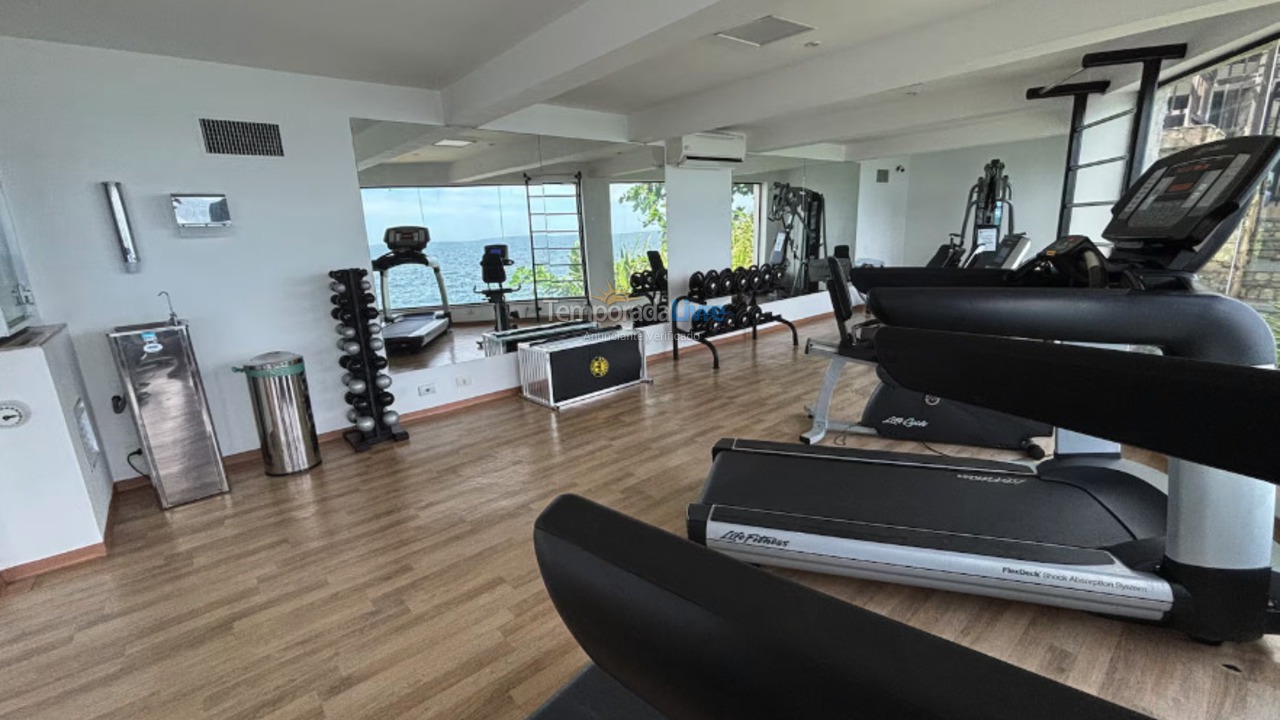 Apartamento para aluguel de temporada em Guarujá (Enseada)