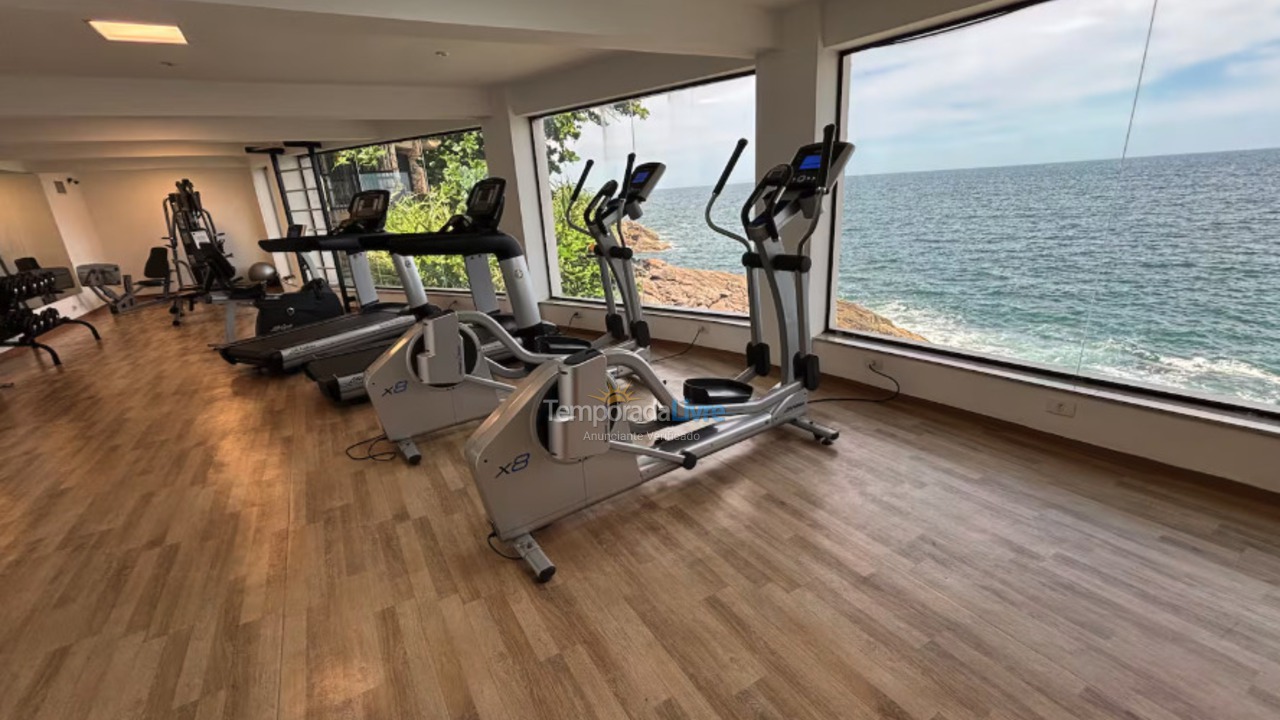 Apartamento para aluguel de temporada em Guarujá (Enseada)