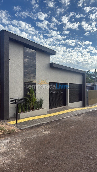 Casa para alquiler de vacaciones em Foz do Iguaçu (Tres)