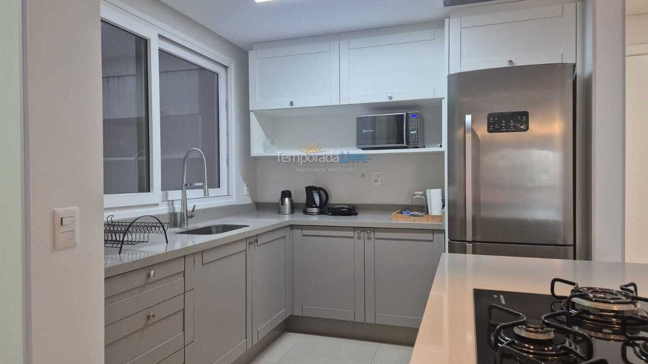 Apartamento para alquiler de vacaciones em Florianópolis (Jurere Tradicional)