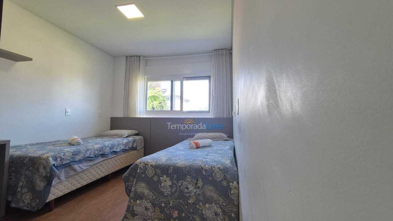 Apartamento para alquiler de vacaciones em Florianópolis (Jurere Tradicional)