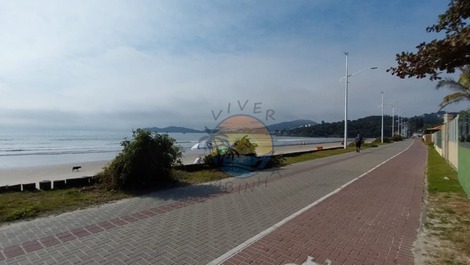 2-BEDROOM APARTMENT WITH SEA VIEW - EASY ACCESS TO GENERAL COMMERCE