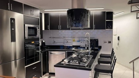 Duplex Penthouse in Barra da Tijuca - 1.3 km from the beach