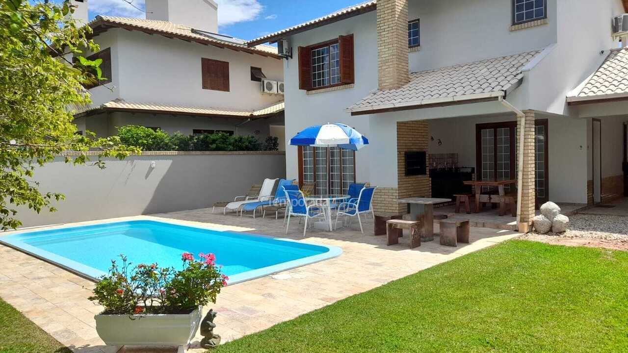 House for vacation rental in Florianopolis (Jurerê Internacional)