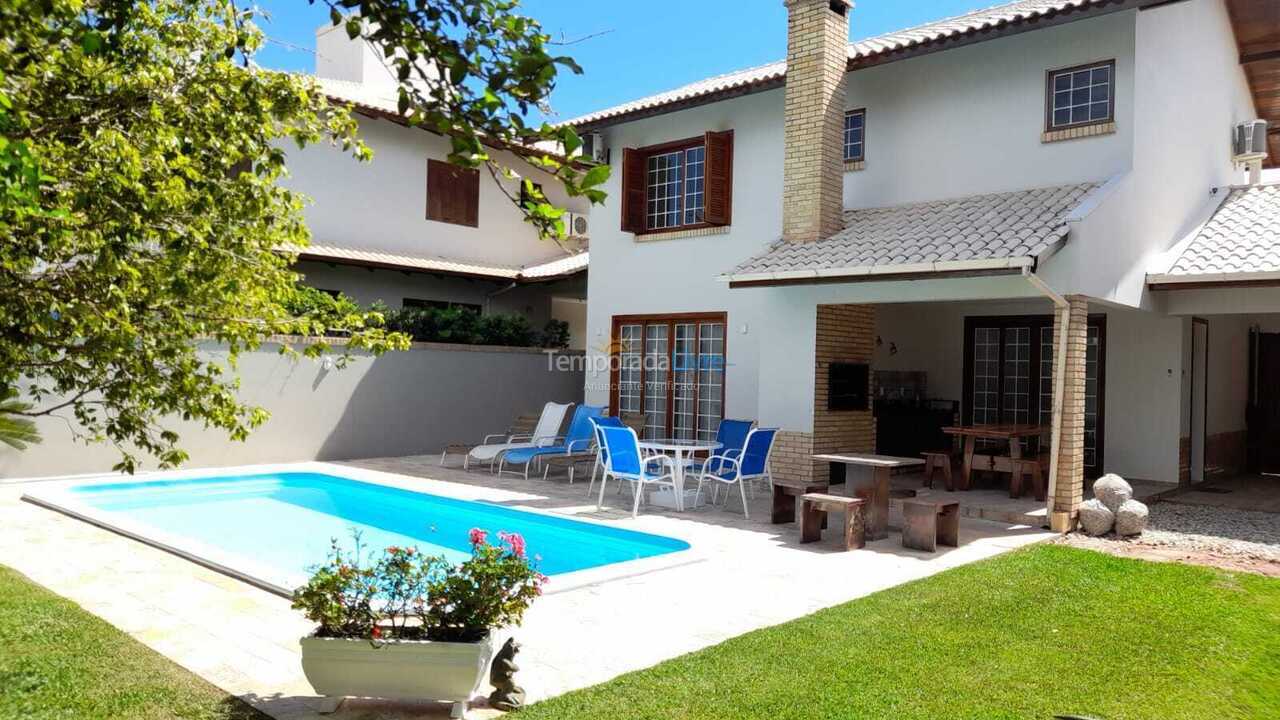 House for vacation rental in Florianopolis (Jurerê Internacional)