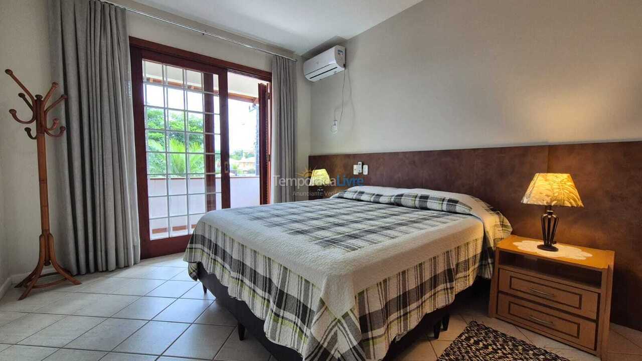 House for vacation rental in Florianopolis (Jurerê Internacional)