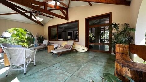 HOUSE ON MARESIAS BEACH