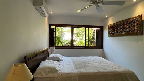 HOUSE ON MARESIAS BEACH