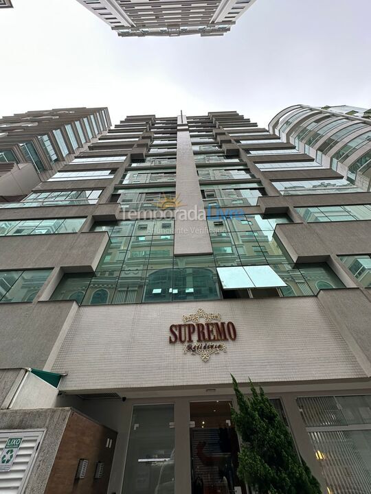 Apartamento para aluguel de temporada em Itapema (Meia Praia)