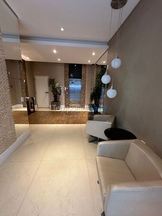 Apartamento para aluguel de temporada em Itapema (Meia Praia)
