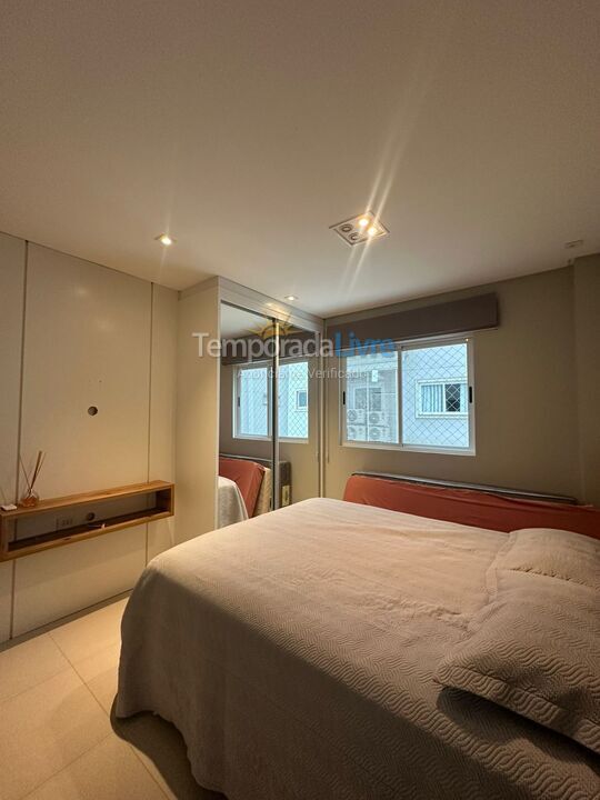 Apartamento para aluguel de temporada em Itapema (Meia Praia)