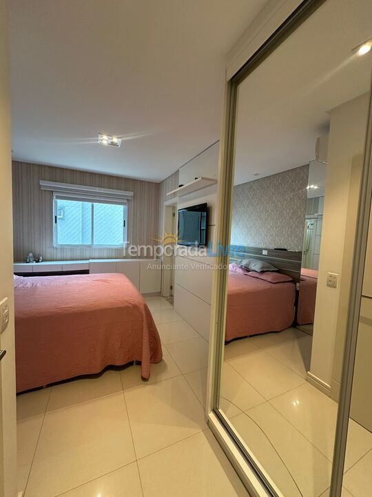 Apartamento para aluguel de temporada em Itapema (Meia Praia)