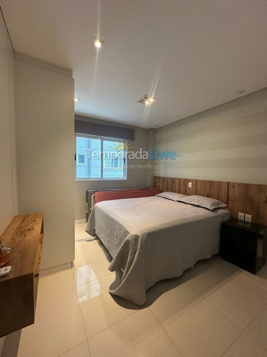 Apartamento para aluguel de temporada em Itapema (Meia Praia)