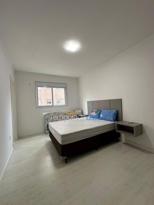 Apartamento para aluguel de temporada em Itapema (Meia Praia)