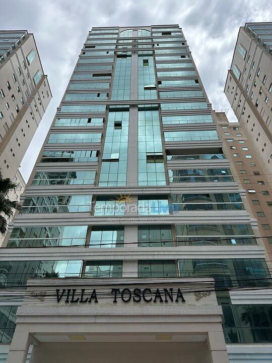 Apartamento para aluguel de temporada em Itapema (Meia Praia)