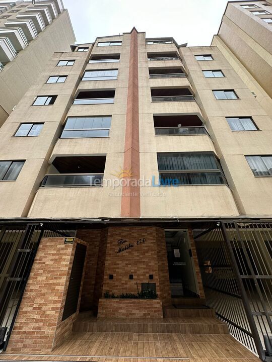 Apartamento para aluguel de temporada em Itapema (Meia Praia)