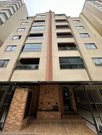 Apartamento para alugar em Itapema - Meia Praia