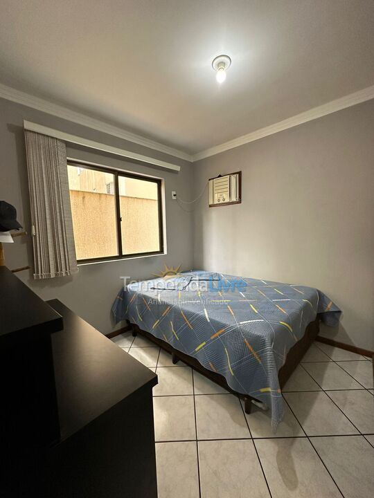 Apartamento para aluguel de temporada em Itapema (Meia Praia)