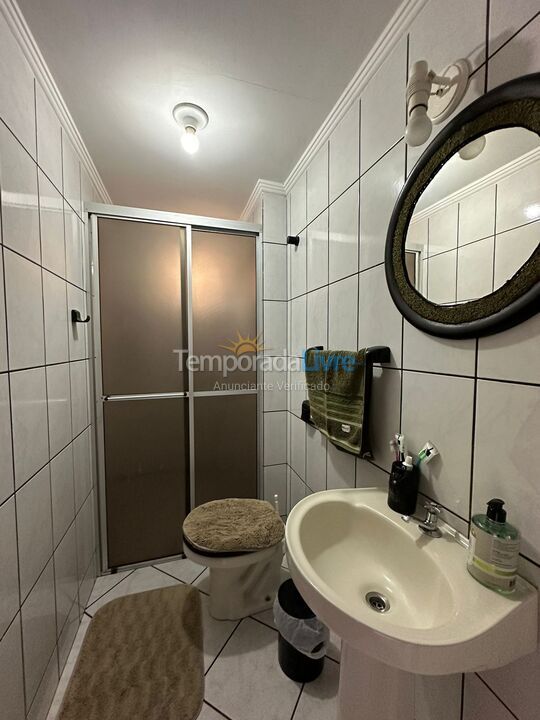 Apartamento para aluguel de temporada em Itapema (Meia Praia)