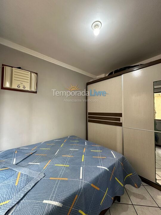 Apartamento para aluguel de temporada em Itapema (Meia Praia)