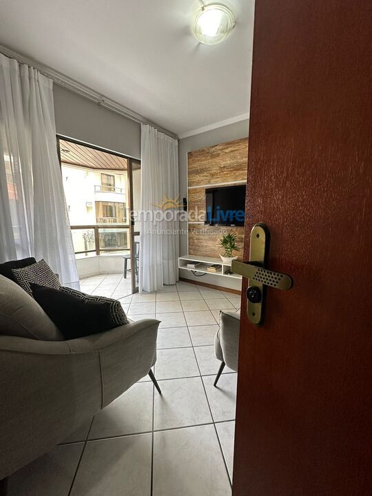 Apartamento para aluguel de temporada em Itapema (Meia Praia)