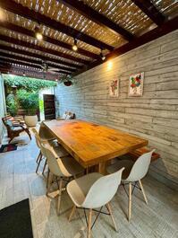 Available for New Year's Eve! House. in a gated community with 4 suites and a heated pool