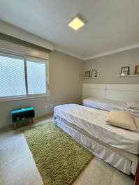 Available for New Year's Eve! House. in a gated community with 4 suites and a heated pool