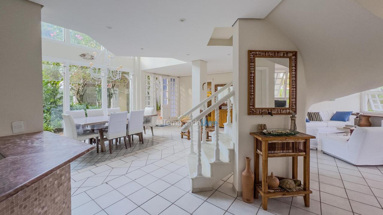 Casa para alquiler de vacaciones em São Sebastião (Juquehy)