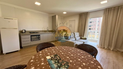 Apartment in the central beach area - easy access to general commerce.