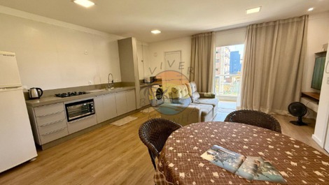 Apartment in the central beach area - easy access to general commerce.