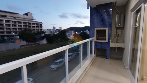 Apartment in the central beach area - easy access to general commerce.