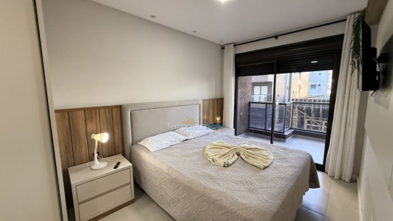Apartamento para aluguel de temporada em Bombinhas (Praia de Bombas)
