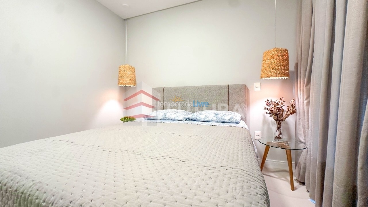 Apartamento para aluguel de temporada em Bombinhas (Canto Grande)