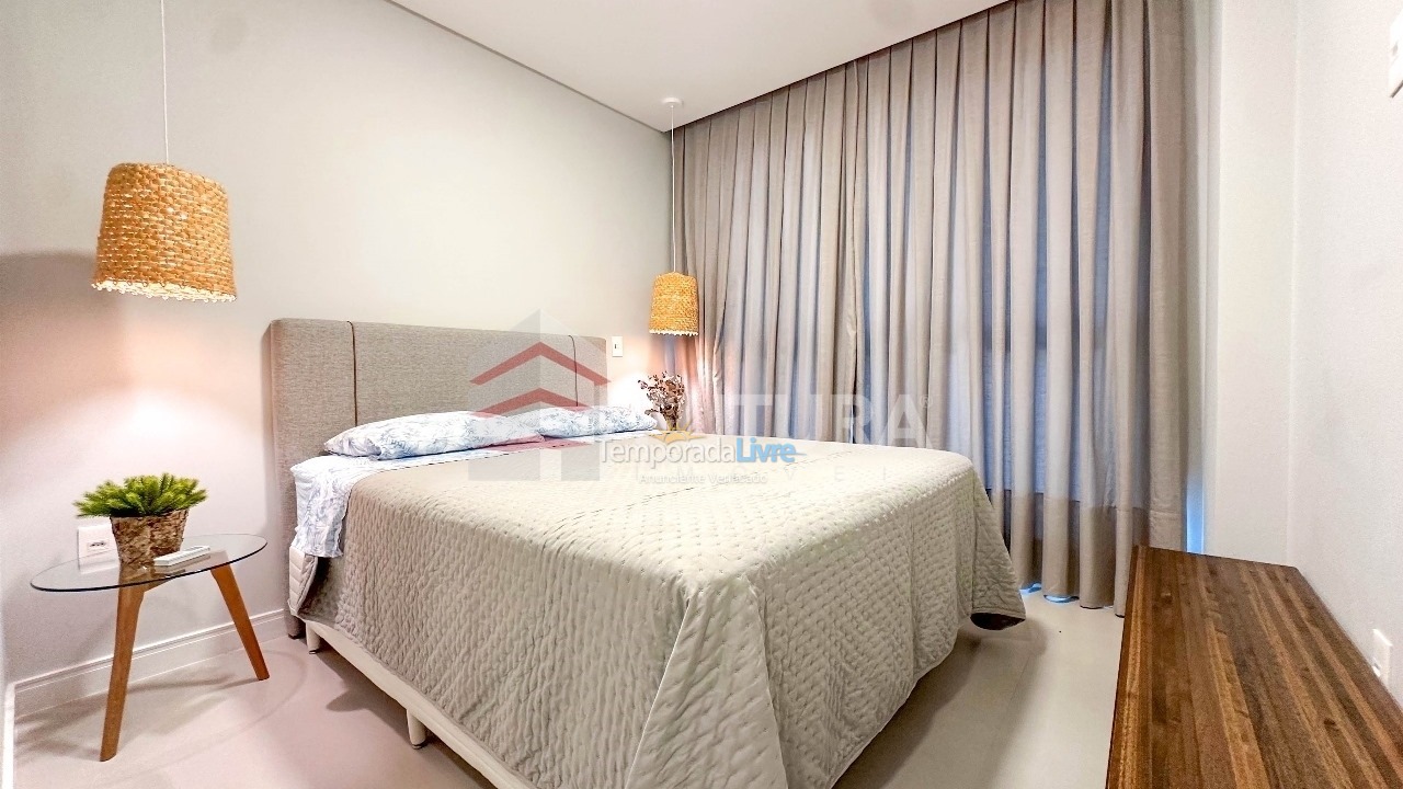 Apartamento para aluguel de temporada em Bombinhas (Canto Grande)