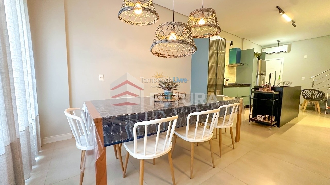 Apartamento para aluguel de temporada em Bombinhas (Canto Grande)