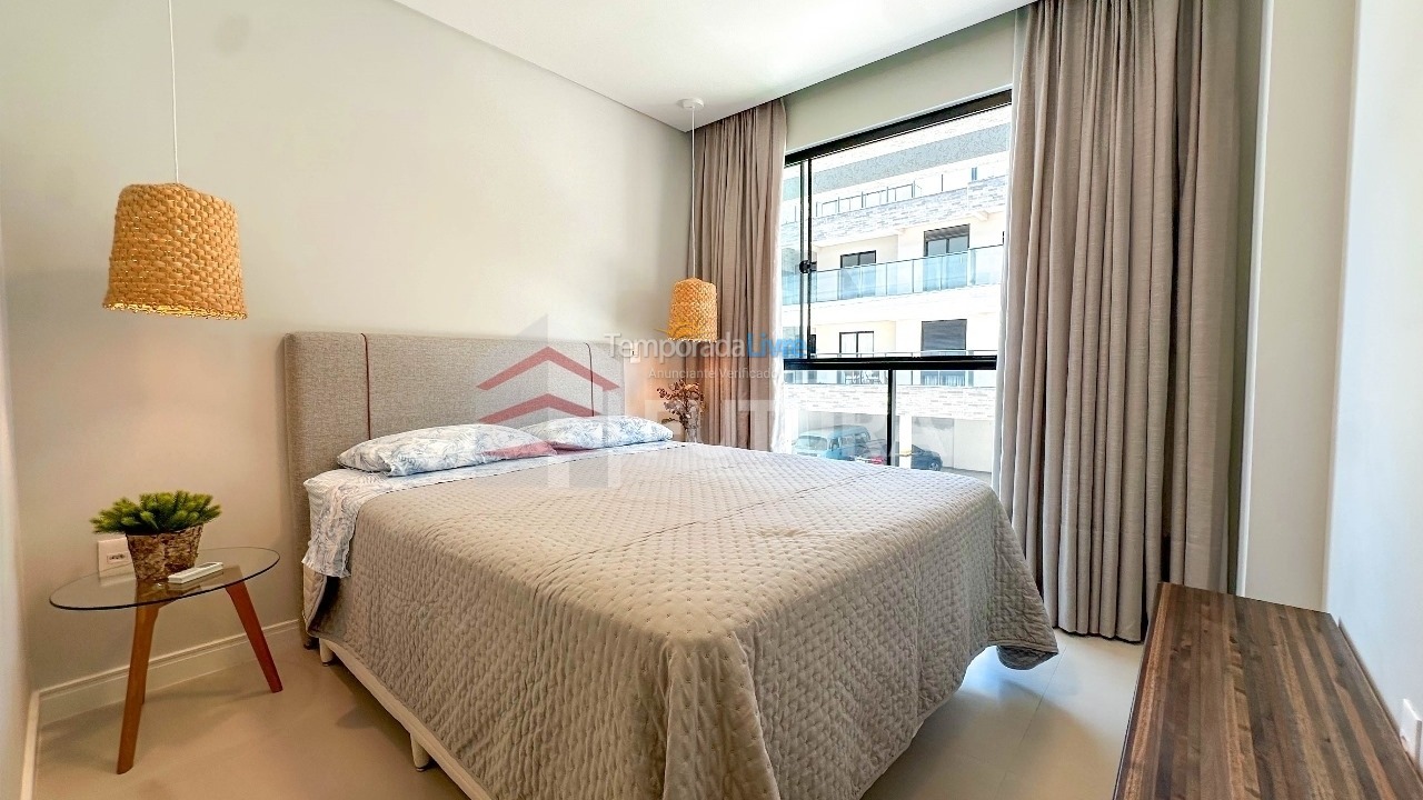 Apartamento para aluguel de temporada em Bombinhas (Canto Grande)