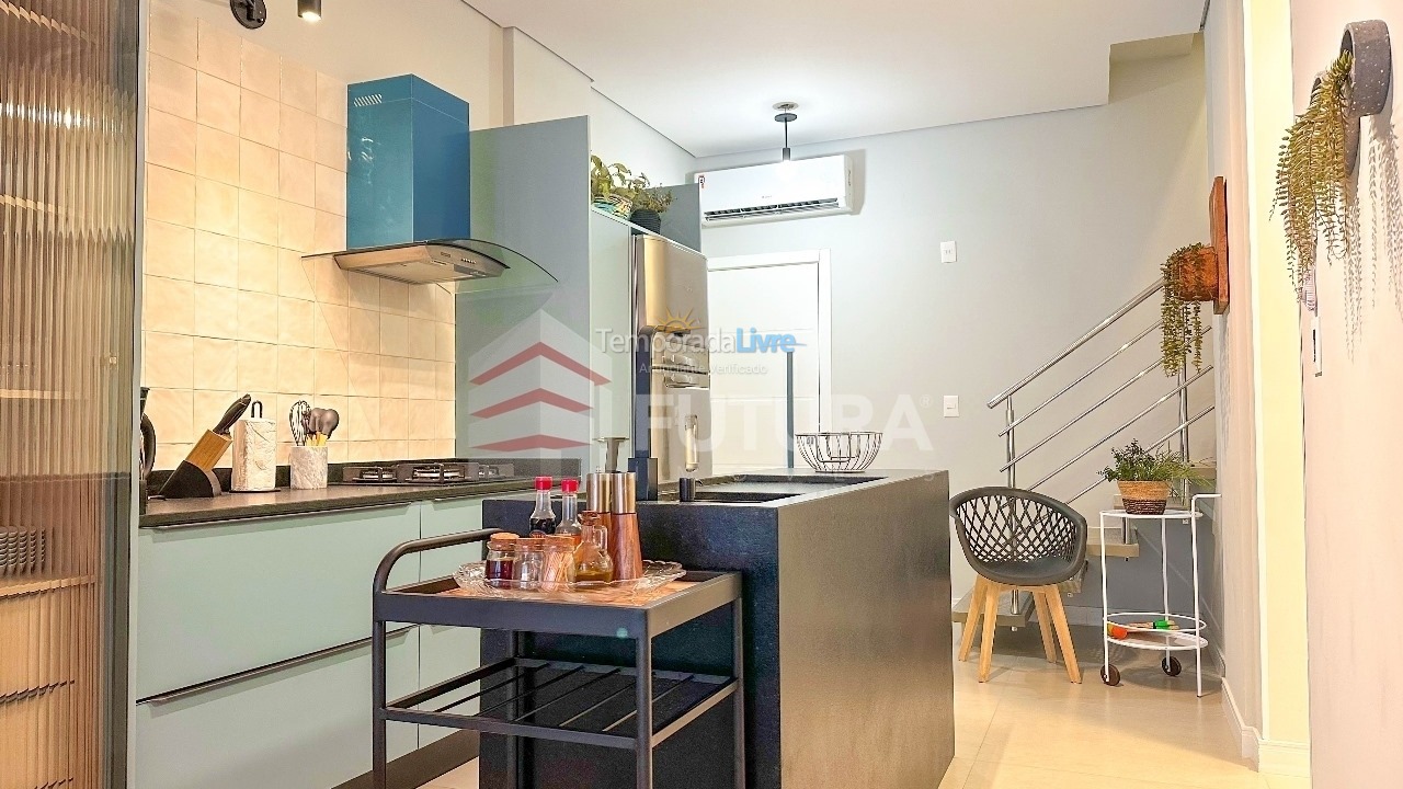 Apartamento para aluguel de temporada em Bombinhas (Canto Grande)