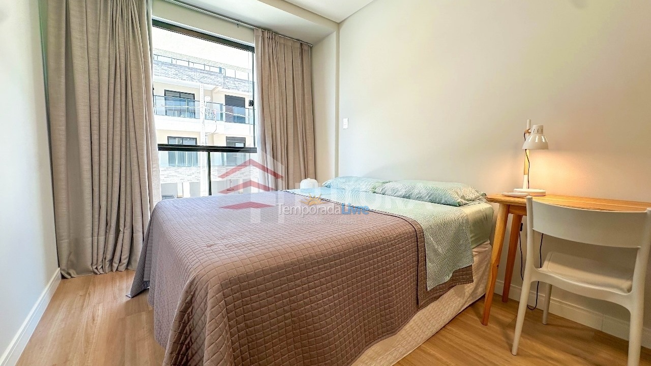 Apartamento para aluguel de temporada em Bombinhas (Canto Grande)