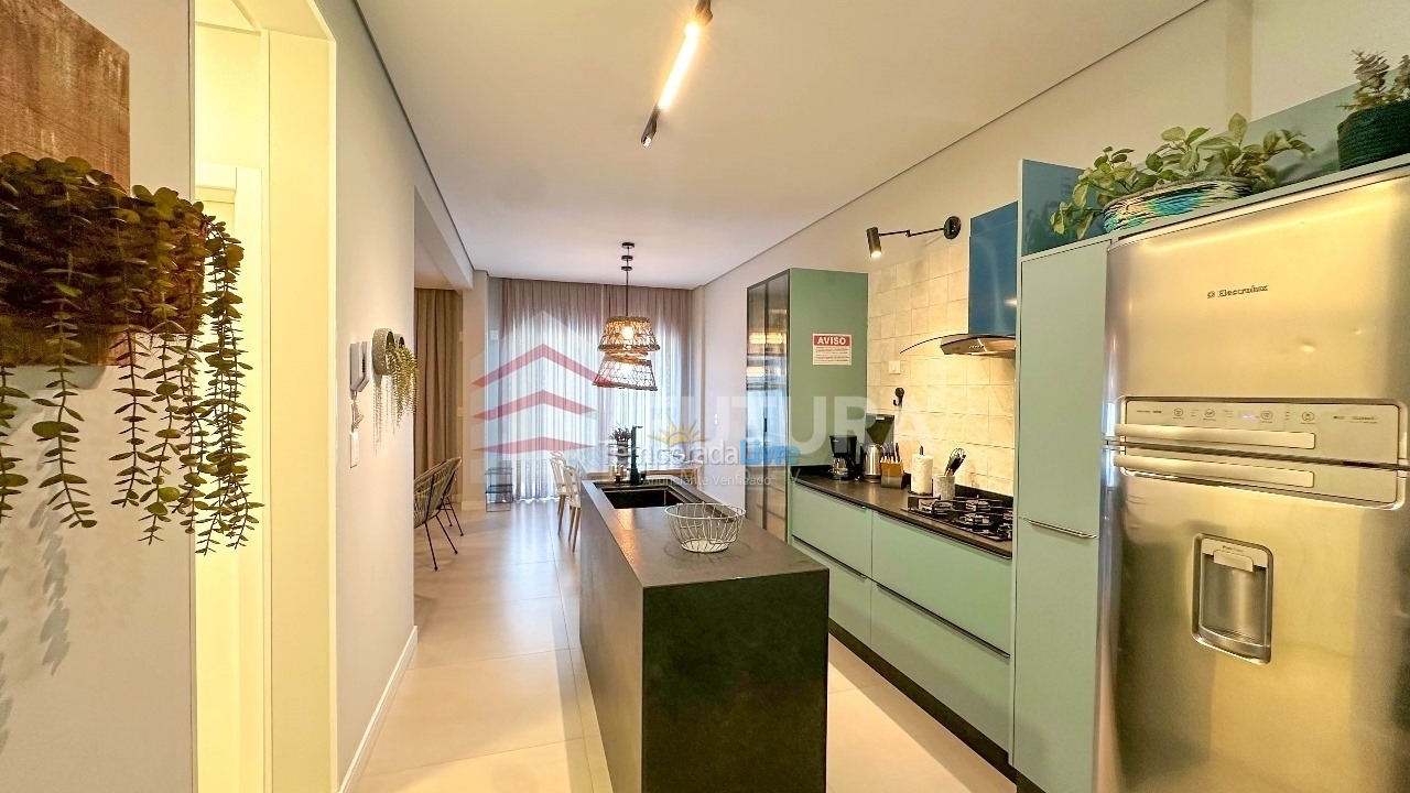 Apartamento para aluguel de temporada em Bombinhas (Canto Grande)