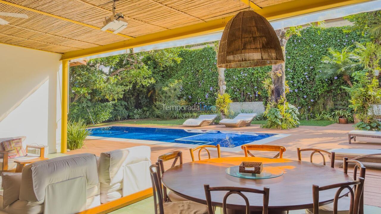 House for vacation rental in São Sebastião (Praia da Baleia)