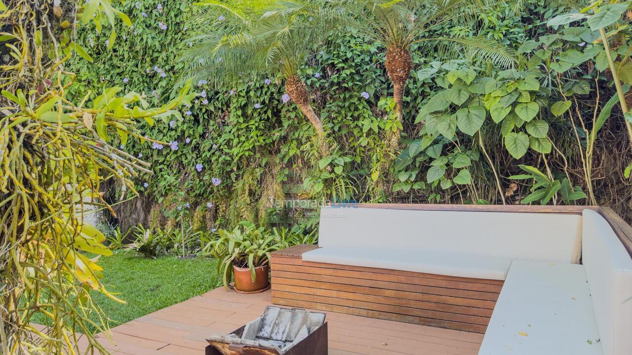 House for vacation rental in São Sebastião (Praia da Baleia)