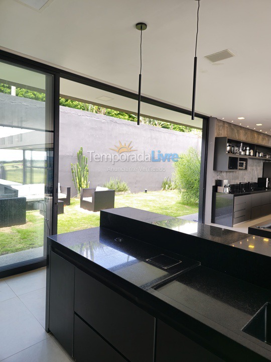Casa para alquiler de vacaciones em Joanópolis (Joanópolis)