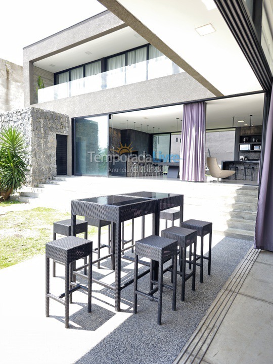 Casa para alquiler de vacaciones em Joanópolis (Joanópolis)