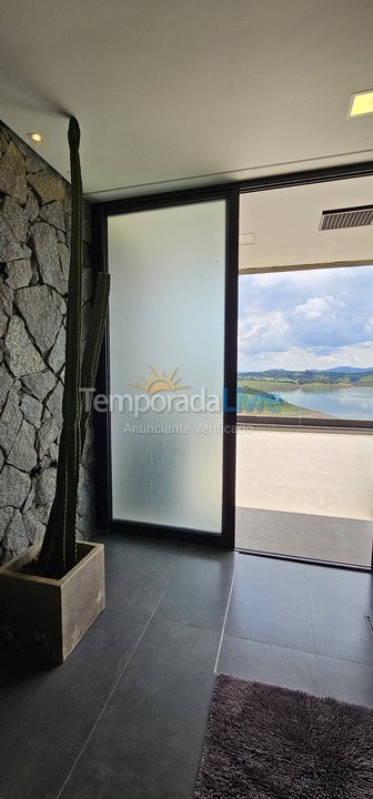 Casa para alquiler de vacaciones em Joanópolis (Joanópolis)