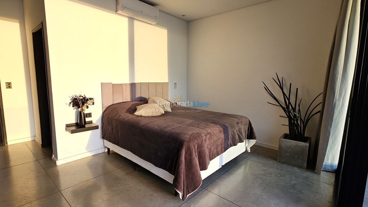 Casa para alquiler de vacaciones em Joanópolis (Joanópolis)