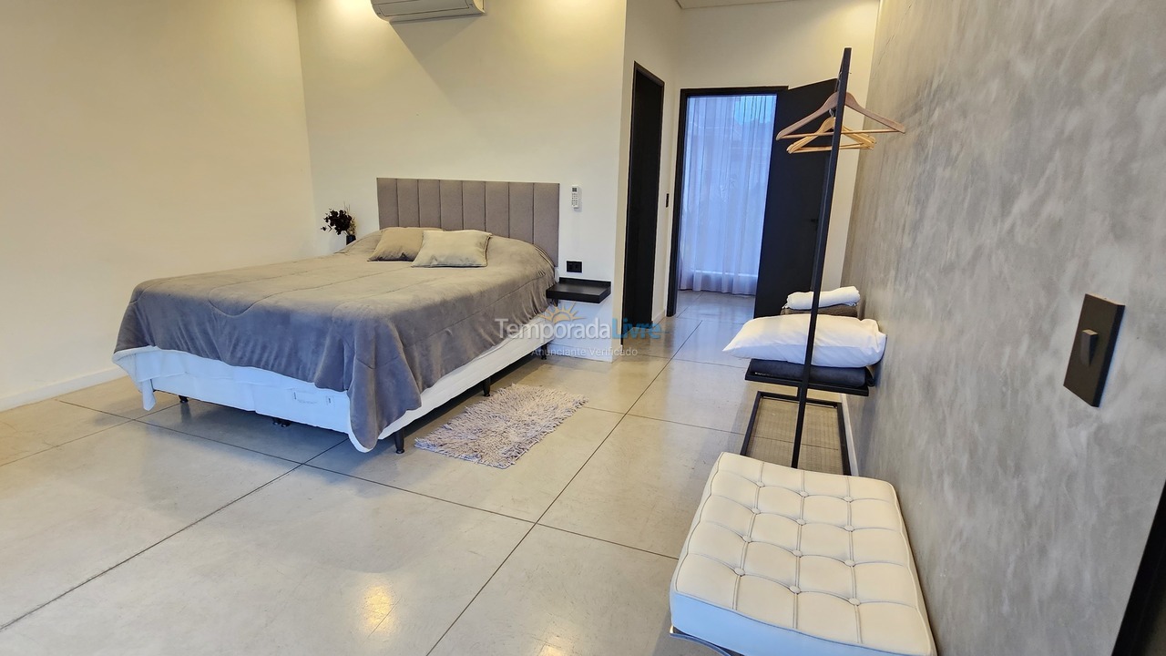Casa para alquiler de vacaciones em Joanópolis (Joanópolis)