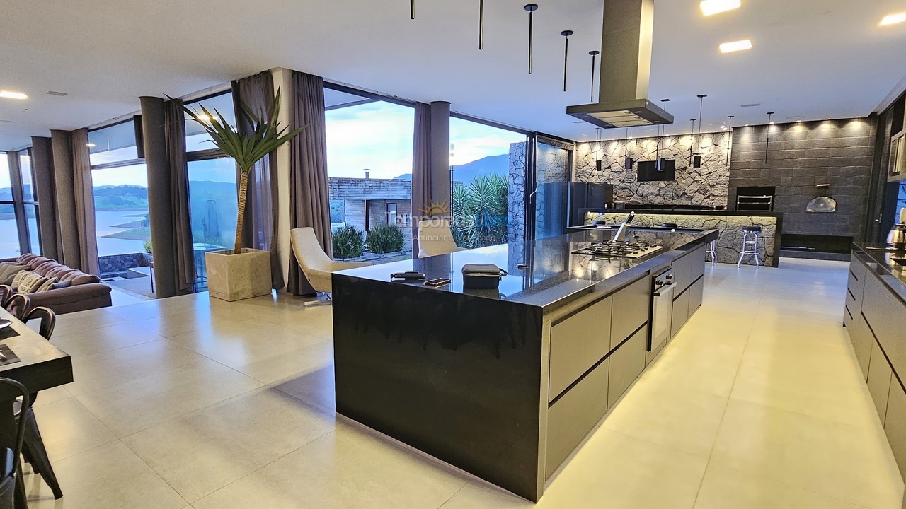 Casa para alquiler de vacaciones em Joanópolis (Joanópolis)