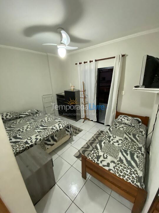 Apartamento para aluguel de temporada em Praia Grande (Guilhermina)