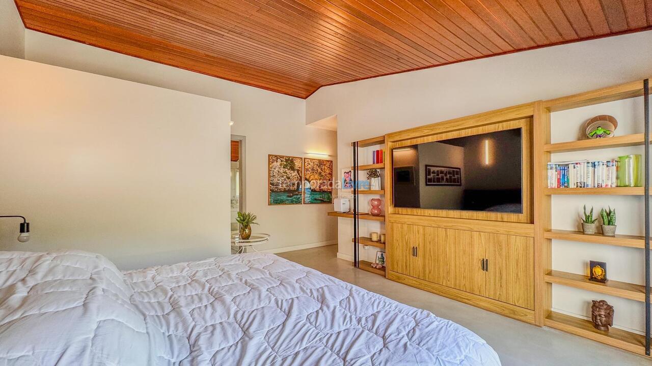 House for vacation rental in São Sebastião (Praia da Baleia)